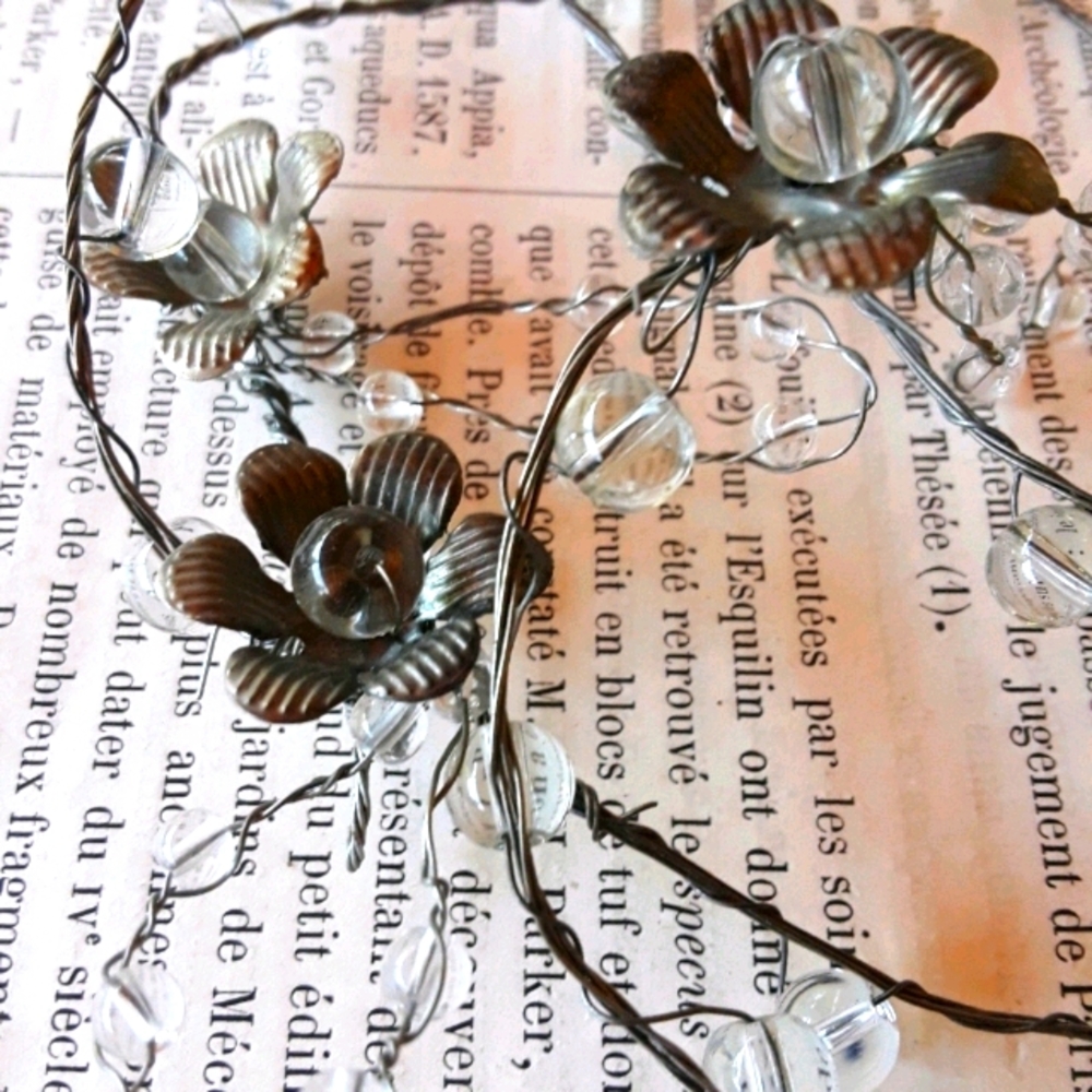 Jeanne d'arc Living metal and beaded swag